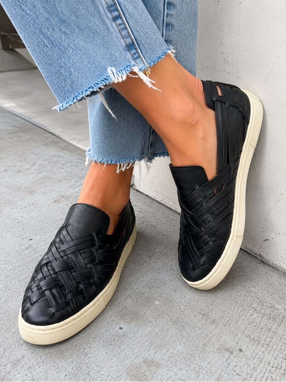 Frye Ivy Huarache Woven Leather Slip On Sneakers Black 8.5